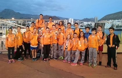 El Club Almogrote compite y gana dos trofeos en la Carrera del Corte Ingles