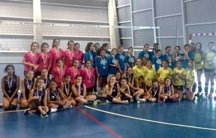 Bahía San Sebastián subcampeonas en el torneo navideño Univol Bregador