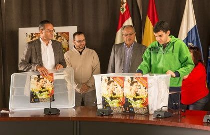 Cuatro personas viajarán a Fuerteventura gracias a la campaña ‘Esta Navidad Sonríe’