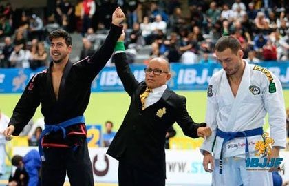El Cabildo felicita a Jorge Práxedes por su doble medalla de oro en el Campeonato Europeo