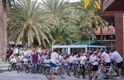 Más de doscientos participantes celebraron el ‘Día de la Bicicleta’ de San Sebastián