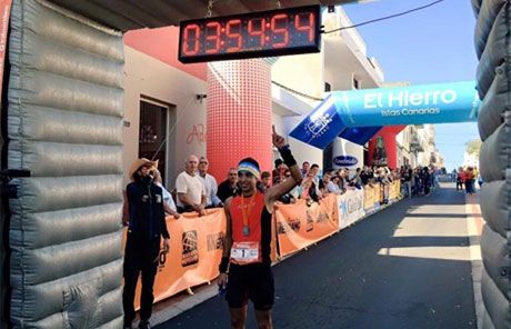 Christofer Clemente pulveriza el record de la ‘Maratón del Meridiano’