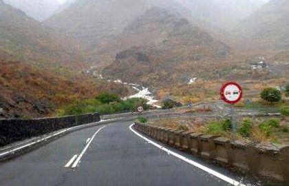 Todas las islas seguirán mañana en aviso amarillo por lluvias, viento y olas