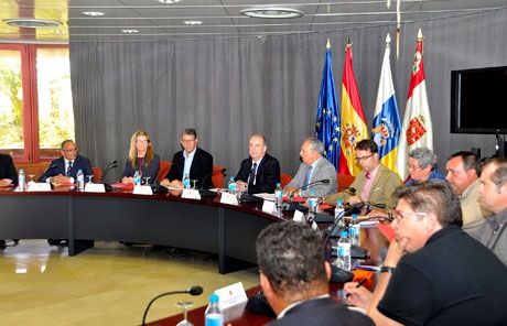 Pedro Ortega anima a las empresas de La Gomera a dar el salto al exterior