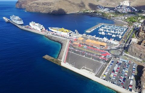 Los puertos de La Gomera y La Estaca mejoran la calidad en la prestación del servicio al pasaje