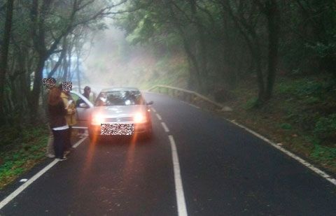 Un accidente de tráfico se salda sin daños personales en Las Hayas – La Gomera
