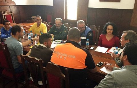 La II Carrera de Montaña Villa de Hermigua celebra la reunión de seguridad