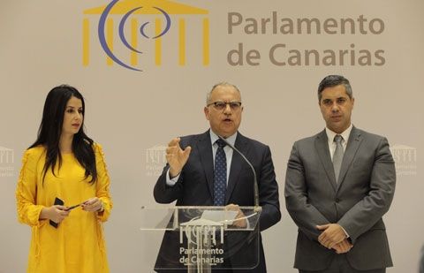 Curbelo valora que el Gobierno trabaje ya en el Plan Sociosanitario de Canarias