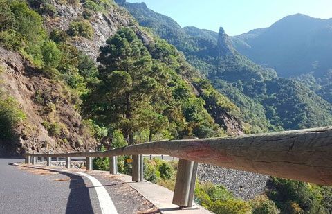 Obras Públicas iniciará la sustitución de barreras de seguridad de la GM-1