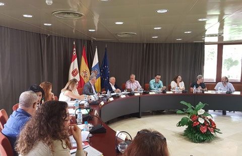 Gobierno y Cabildo certifican la buena marcha de los proyectos del FDCAN en La Gomera