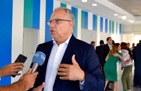 Curbelo avanza el inicio de las contrataciones vinculadas a los proyectos de empleo