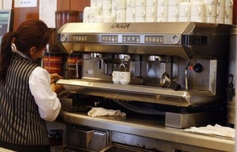 ASG en Vallehermoso organiza un curso para formar a camareros de hostelería