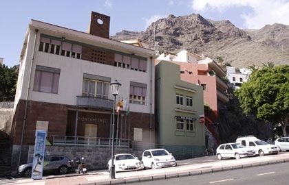 ASG y PSOE en Valle Gran Rey exigen al alcalde el pago inmediato de la deuda con los proveedores