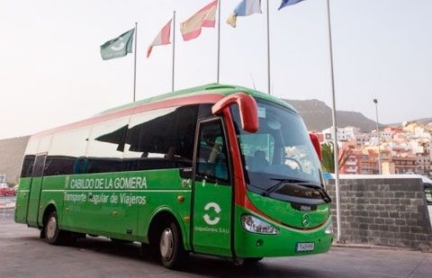 El PSOE pregunta por la implementación del bono residente de transporte canario en La Gomera