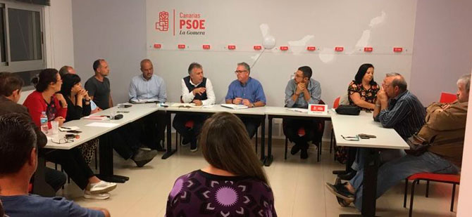 Ángel Víctor Torres se reúne en La Gomera para tratar los olvidos de CC-PP-ASG con la isla