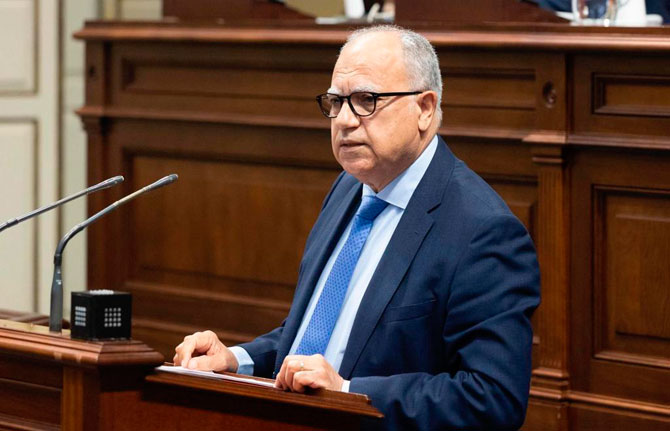 Curbelo: “El REF debe ser un instrumento para potenciar la economía de Canarias”