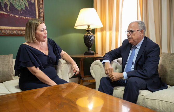 ASG traslada a la presidenta del Parlamento el apoyo a la investidura de Fernando Clavijo