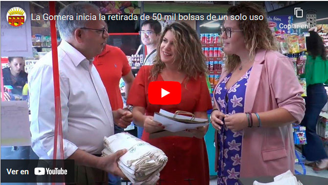 La Gomera inicia la retirada de 50 mil bolsas de un solo uso