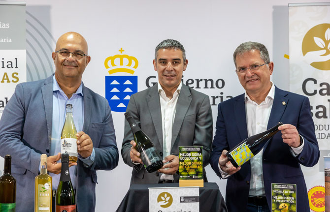 Niebla espumosa etiqueta negra, de Bodegas FRP, Mejor Sidra de Canarias del I Concurso Agrocanarias