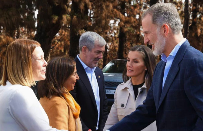 El Parlamento de Canarias concede su Medalla de Oro a Felipe VI