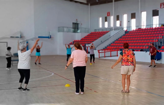 El Ayuntamiento de San Sebastián presenta la programación estival para personas mayores