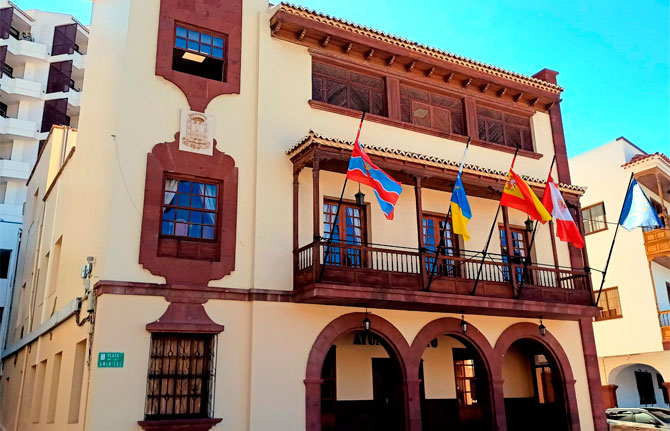 El Ayuntamiento de San Sebastián de La Gomera convoca las ayudas al transporte para estudiantes