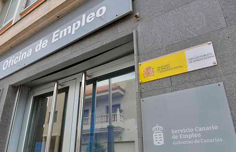 Canarias registra en julio la cifra de desempleo más baja desde hace dieciséis años
