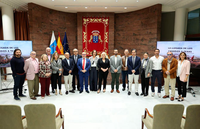 El Parlamento conmemora el aniversario de la fundación de San Antonio de Texas por familias canarias
