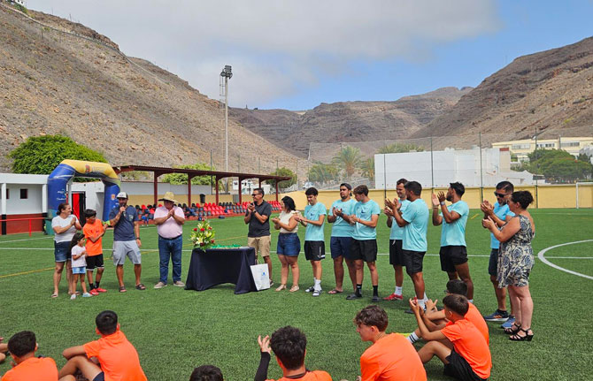 Playa de Santiago acogió la clausura del V Campus de Tecnificación de Fútbol Santiago Hernández